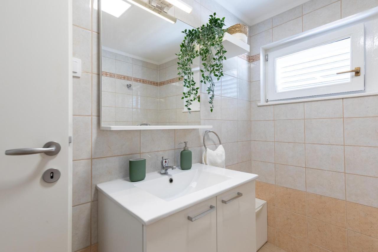 House Potirna *
