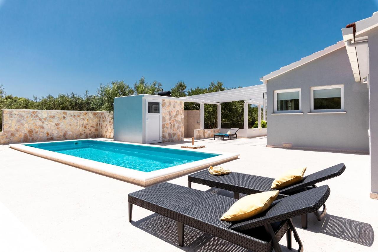House Potirna Semesterbostad Blato (Korcula)
