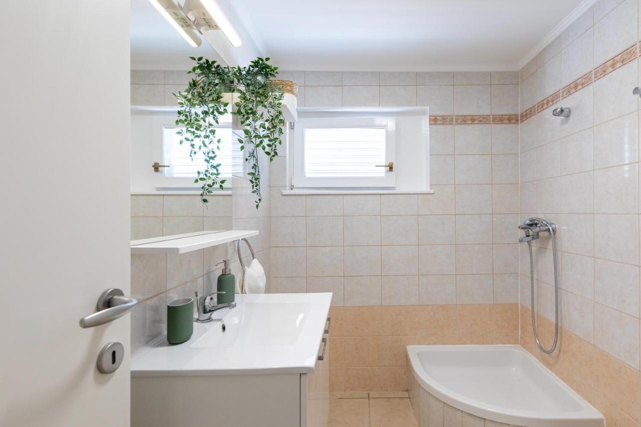 House Potirna Semesterbostad